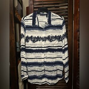 Wrangler pearl snap 💙